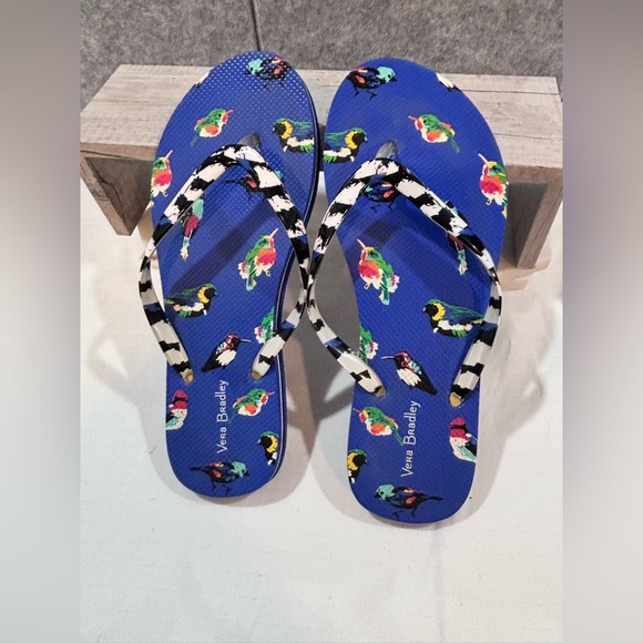 Vera Bradley Shoes - 🦜Vera Bradley Parrot Flip-Flops (Size 7/8) – 🦜